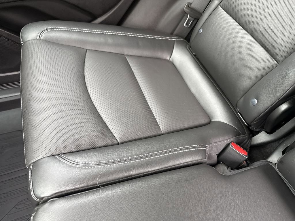 Used 2022 GMC Terrain SLT w/ Elevation Edition image 29