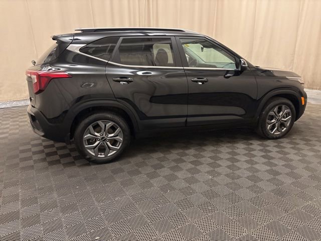 Used 2024 Kia Seltos S image 4