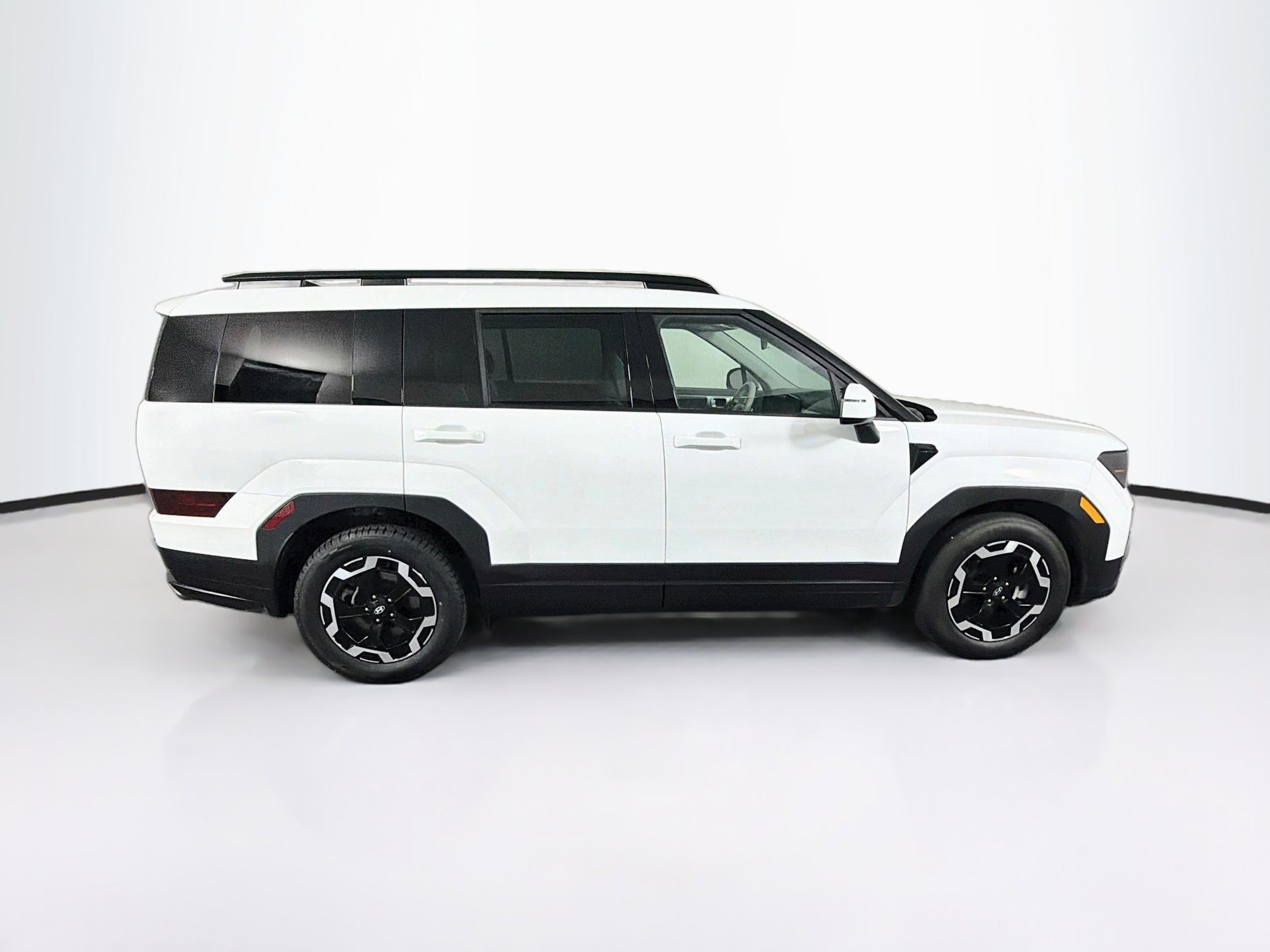 Used 2026 Hyundai Santa Fe SEL FWD image 10