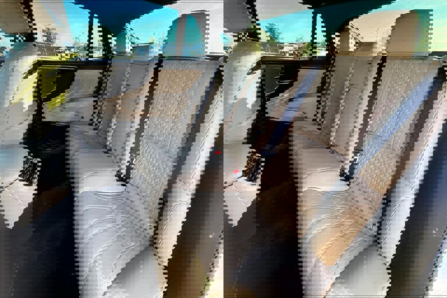 Used 2021 Lexus LS 500 w/ Interior Upgrade Package image 20