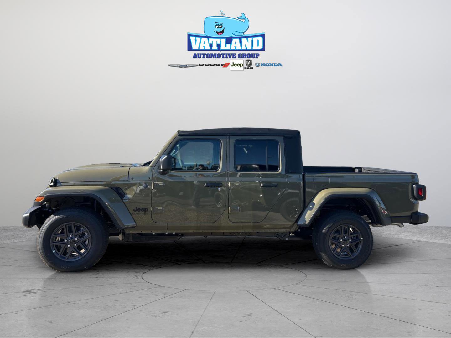 New 2026 Jeep Gladiator Sport image 2