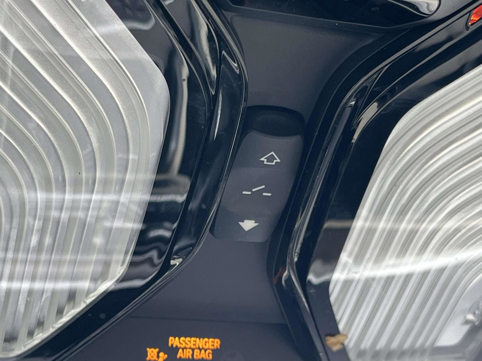 Used 2022 BMW X6 xDrive40i image 32