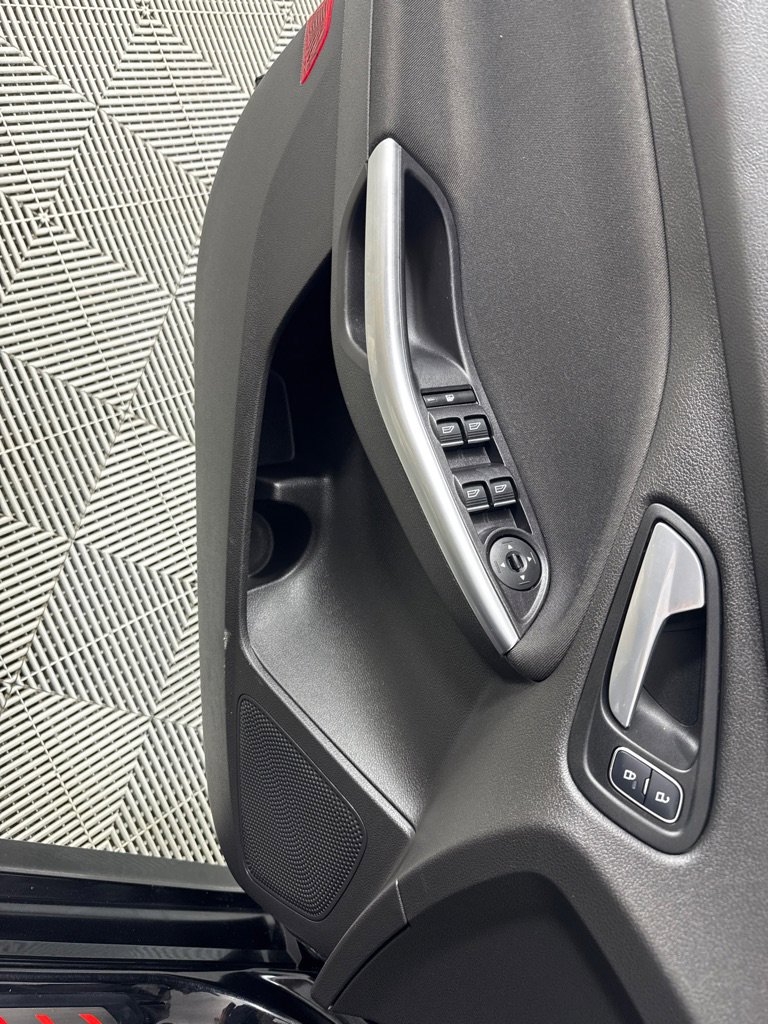 Used 2017 Ford Focus ST image 11