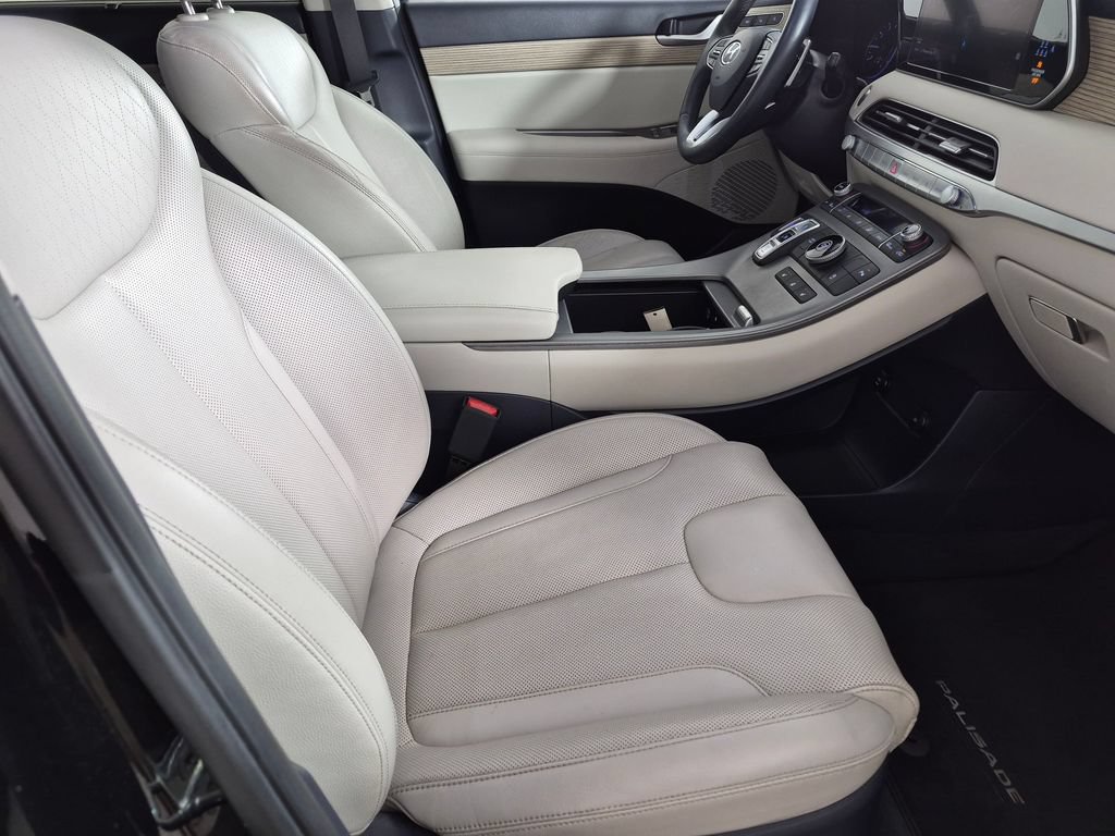 Used 2022 Hyundai Palisade SEL w/ Premium Package FWD image 29
