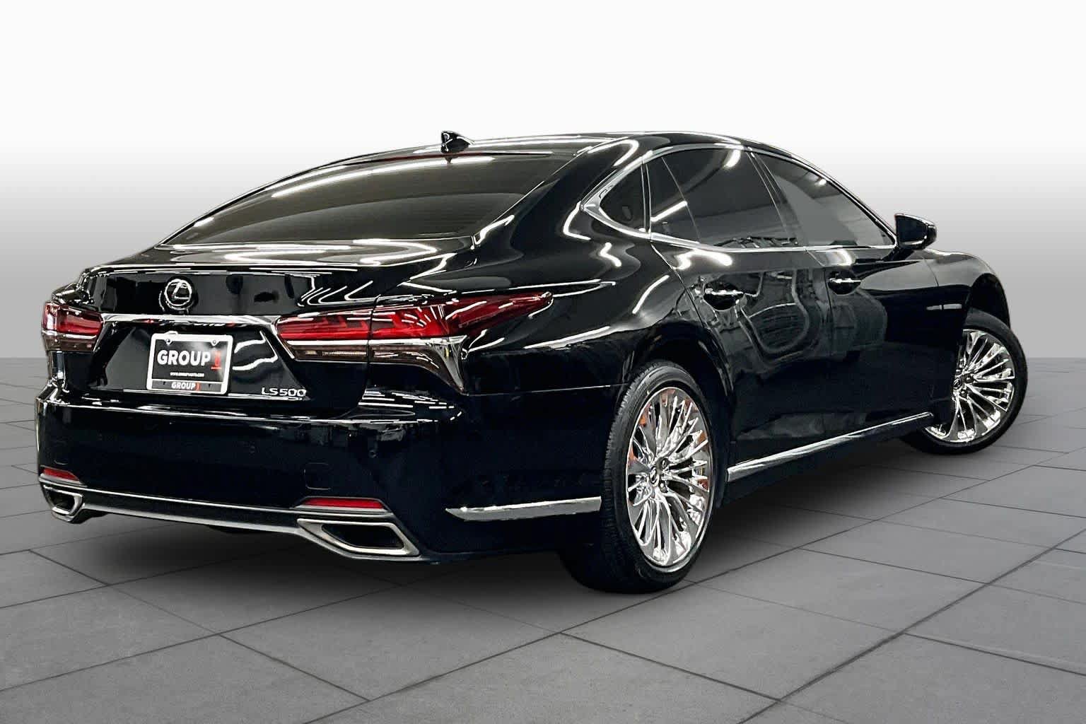 Used 2018 Lexus LS 500 w/ Luxury Package RWD image 12
