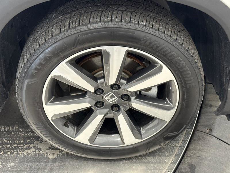 Used 2025 Honda Pilot Elite image 57