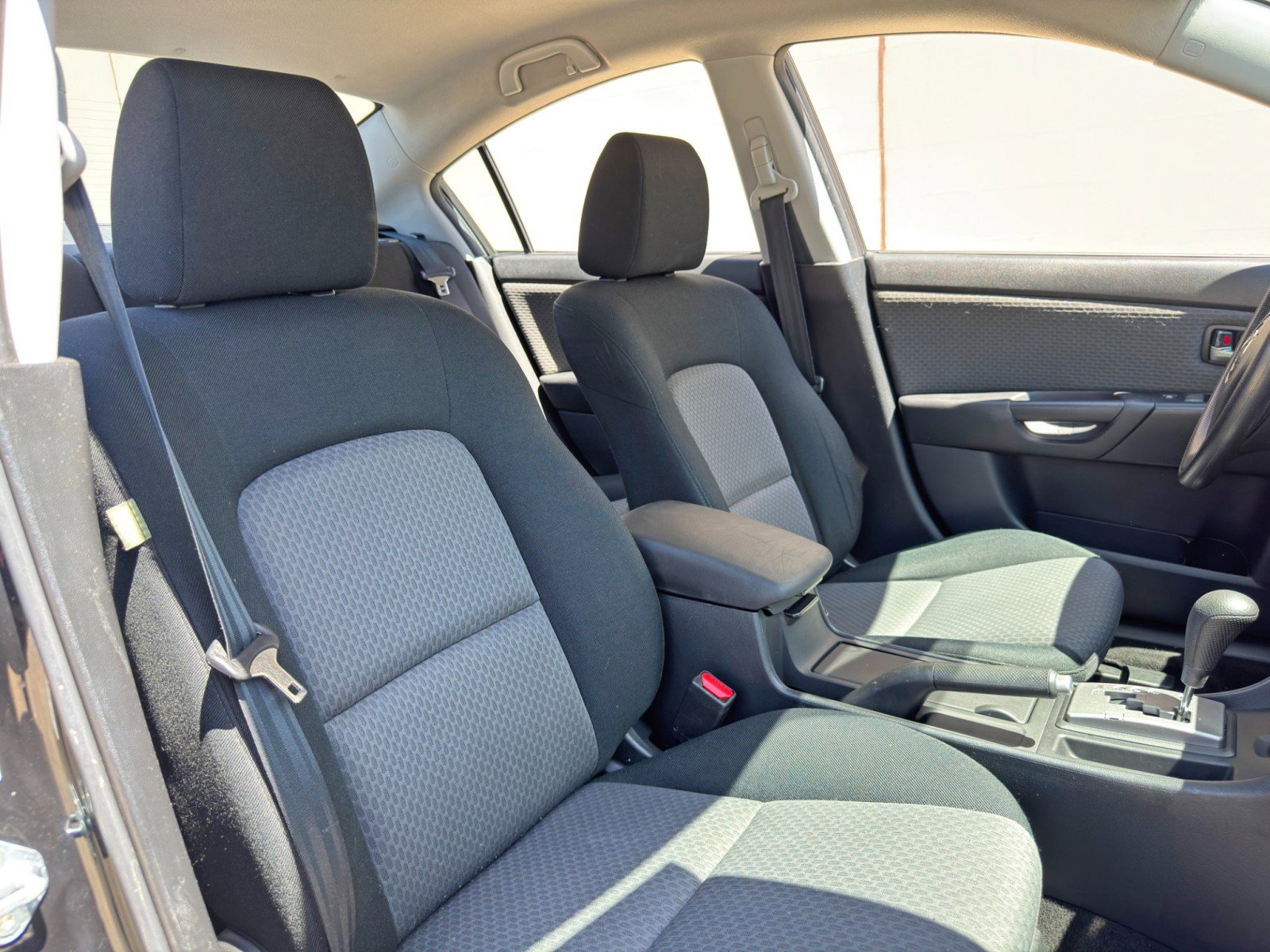 Used 2006 MAZDA MAZDA3 i Touring FWD image 28