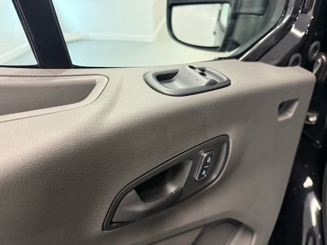 New 2026 Ford Transit 250 148 Medium Roof RWD image 13