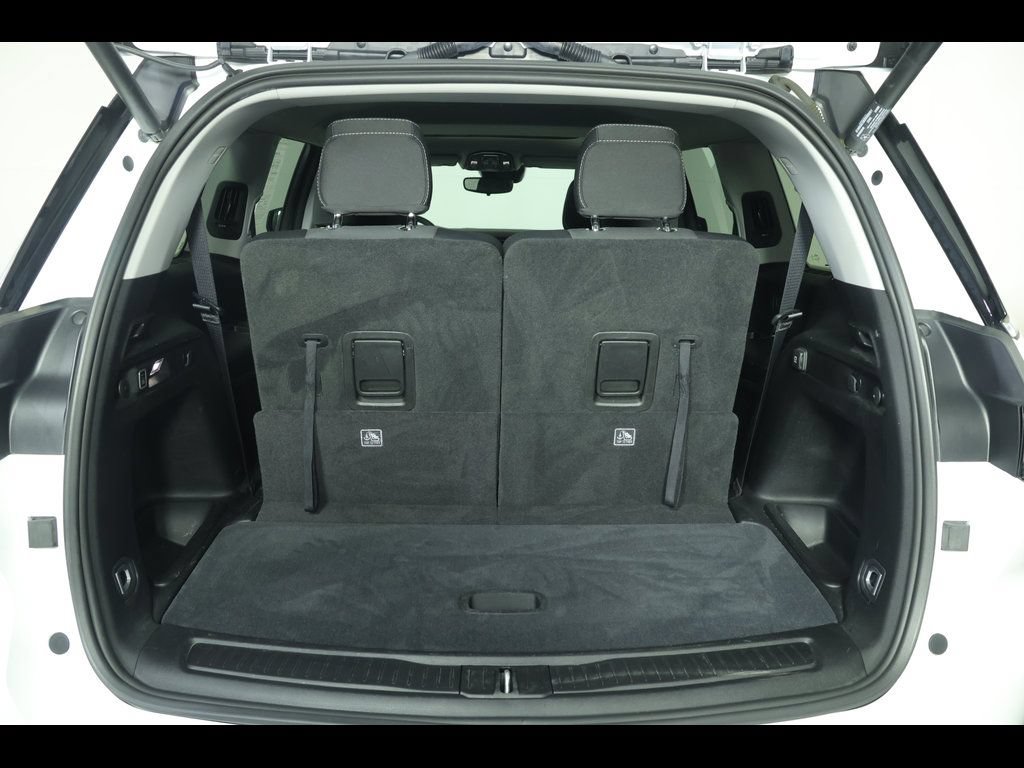 Certified 2023 Jeep Grand Cherokee L Laredo w/ Luxury Tech Group I AWD/4WD image 16