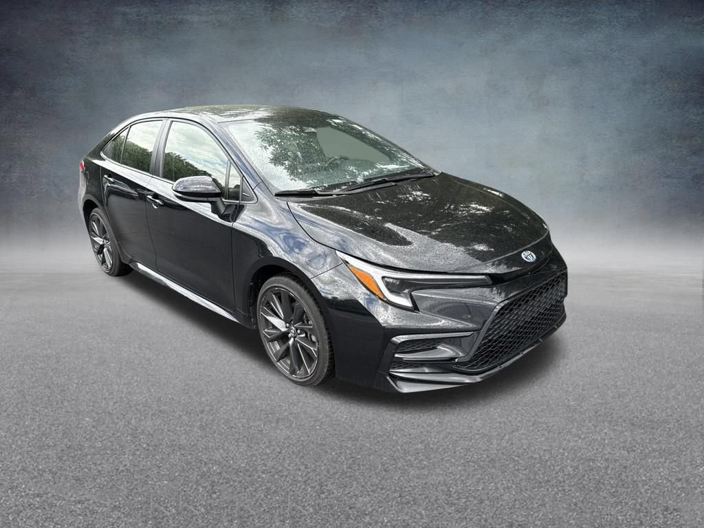 Used 2025 Toyota Corolla SE FWD image 3