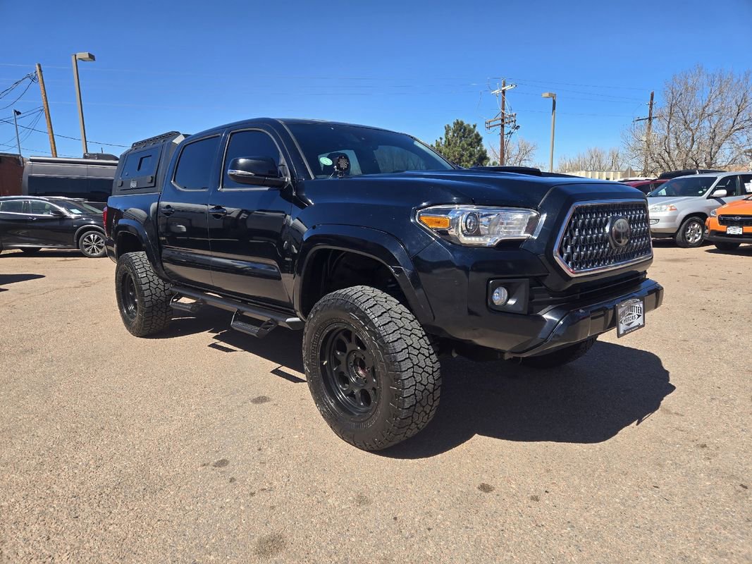 Used 2018 Toyota Tacoma TRD Sport w/ Technology Package AWD/4WD image 1