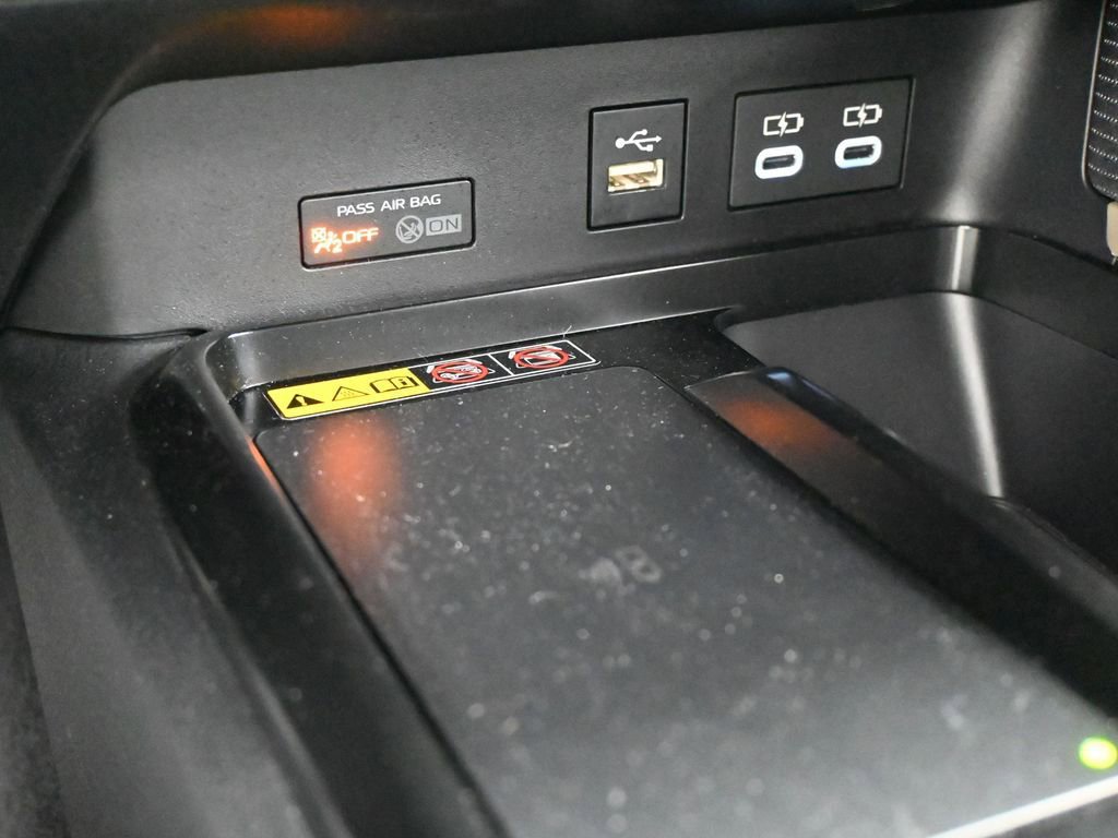 Used 2026 Toyota Camry SE image 24