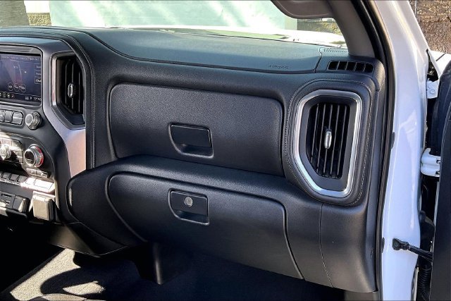 Used 2019 GMC Sierra 1500 SLT w/ X31 Off-Road Package AWD/4WD image 16