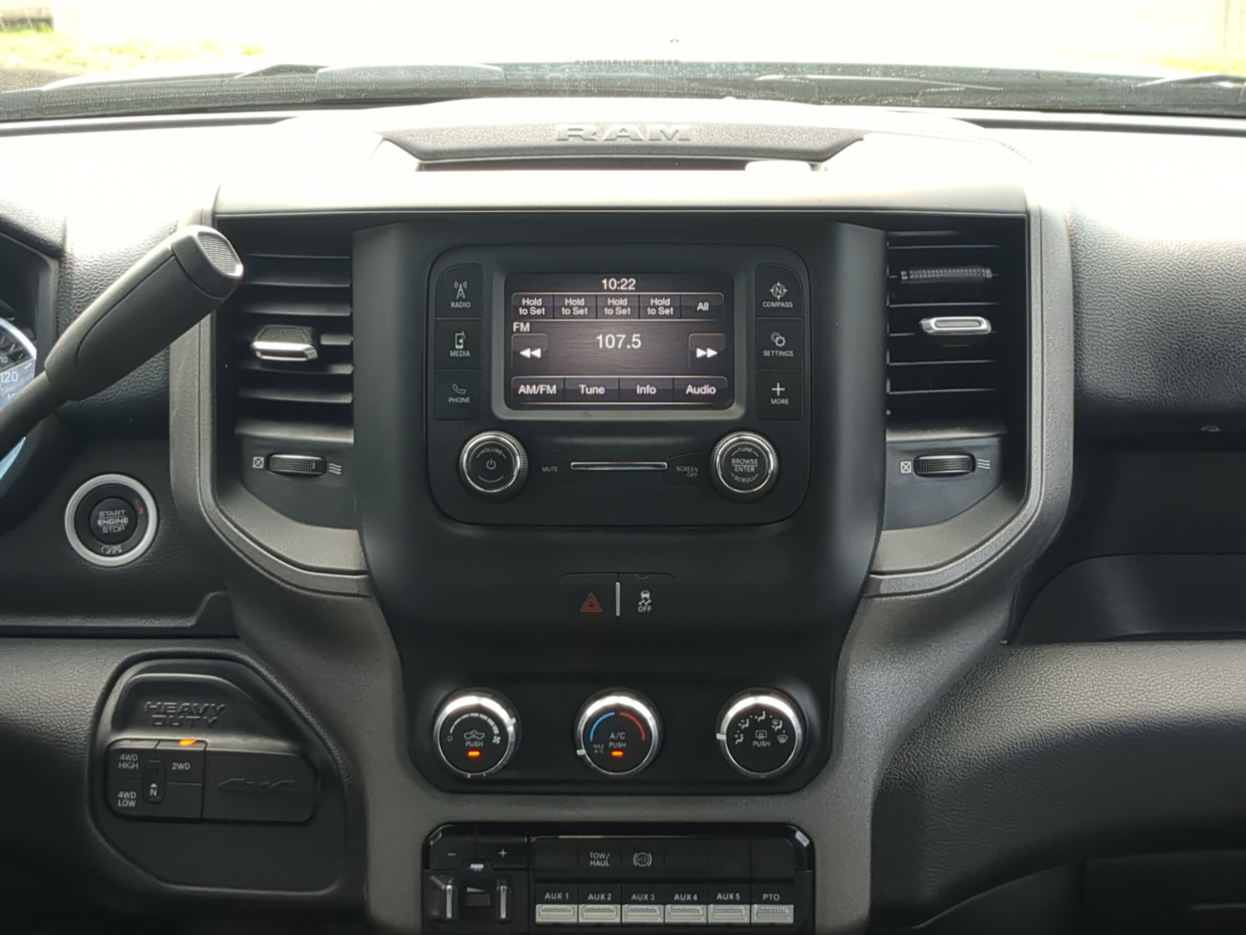 Used 2022 RAM 5500 Tradesman w/ Chrome Appearance Group AWD/4WD image 16
