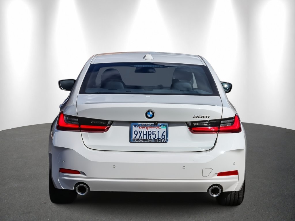 Used 2026 BMW 330i Sedan RWD image 5