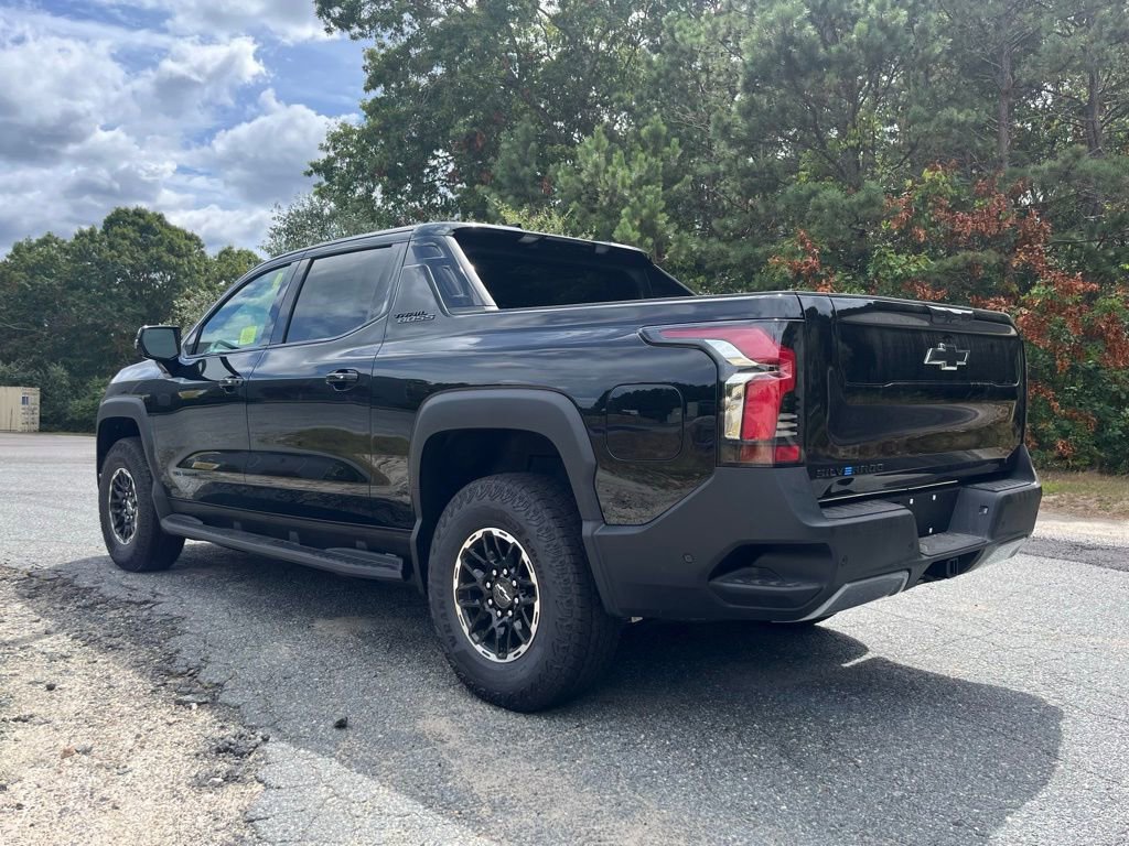 New 2026 Chevrolet Silverado EV Trail Boss image 3