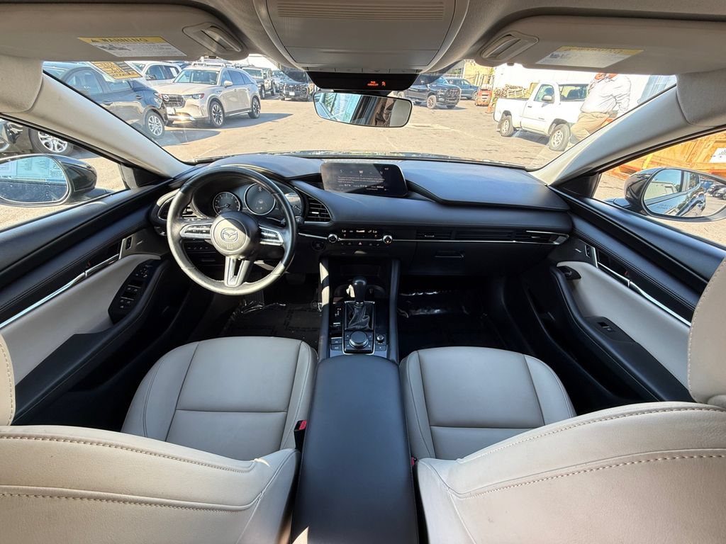 Used 2020 MAZDA MAZDA3 Sedan w/ Preferred Package FWD image 22