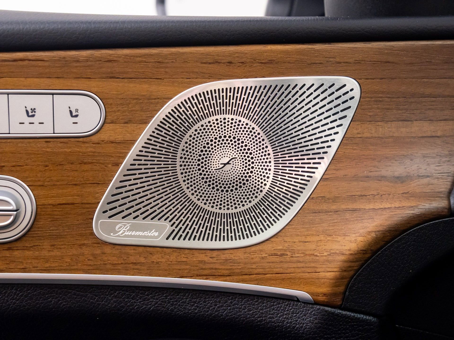 Certified 2024 Mercedes-Benz GLE 350 4MATIC w/ Driver Assistance Package image 22