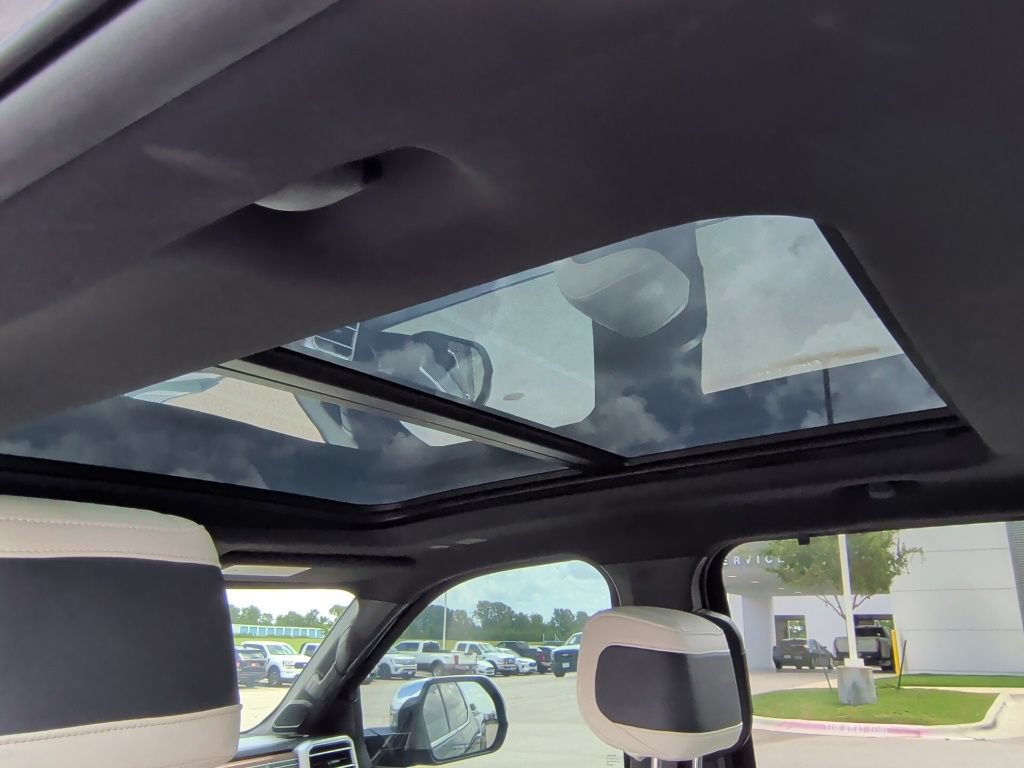 Used 2022 Toyota Tundra Capstone AWD/4WD image 23