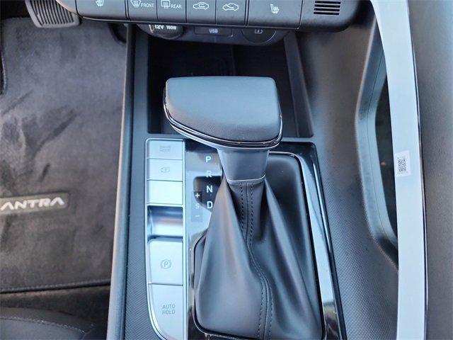 New 2025 Hyundai Elantra SEL image 23