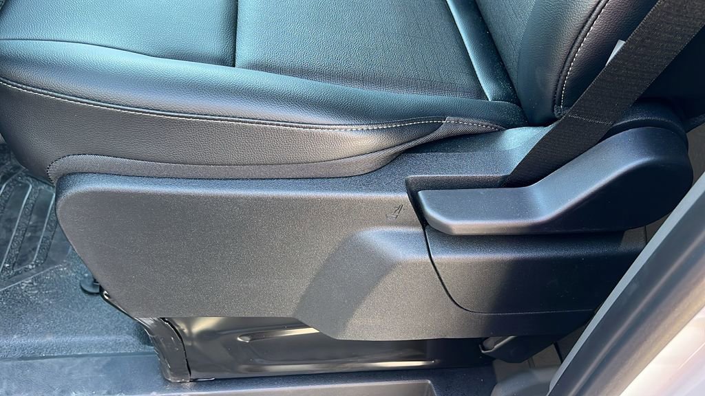 New 2025 Ford Transit 150 Low Roof image 19