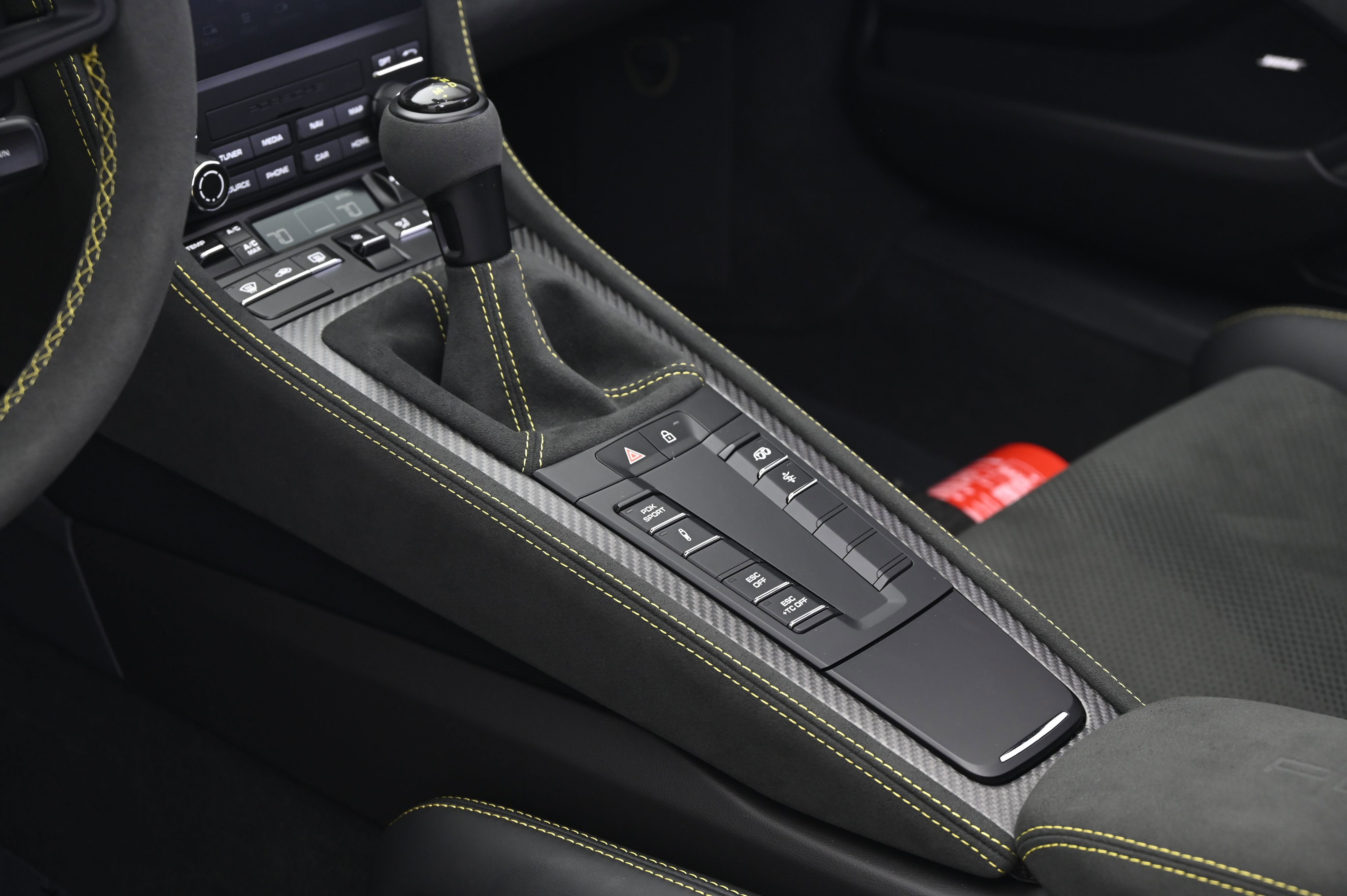 Certified 2025 Porsche 718 Boxster Spyder RS RWD image 35