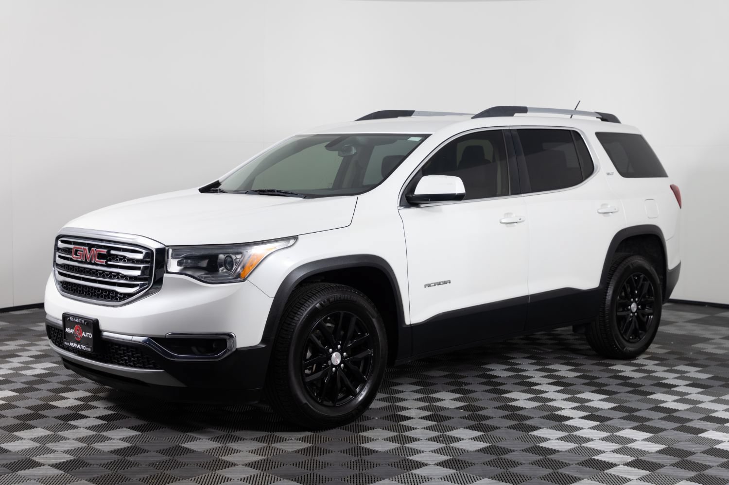 Used 2018 GMC Acadia SLT