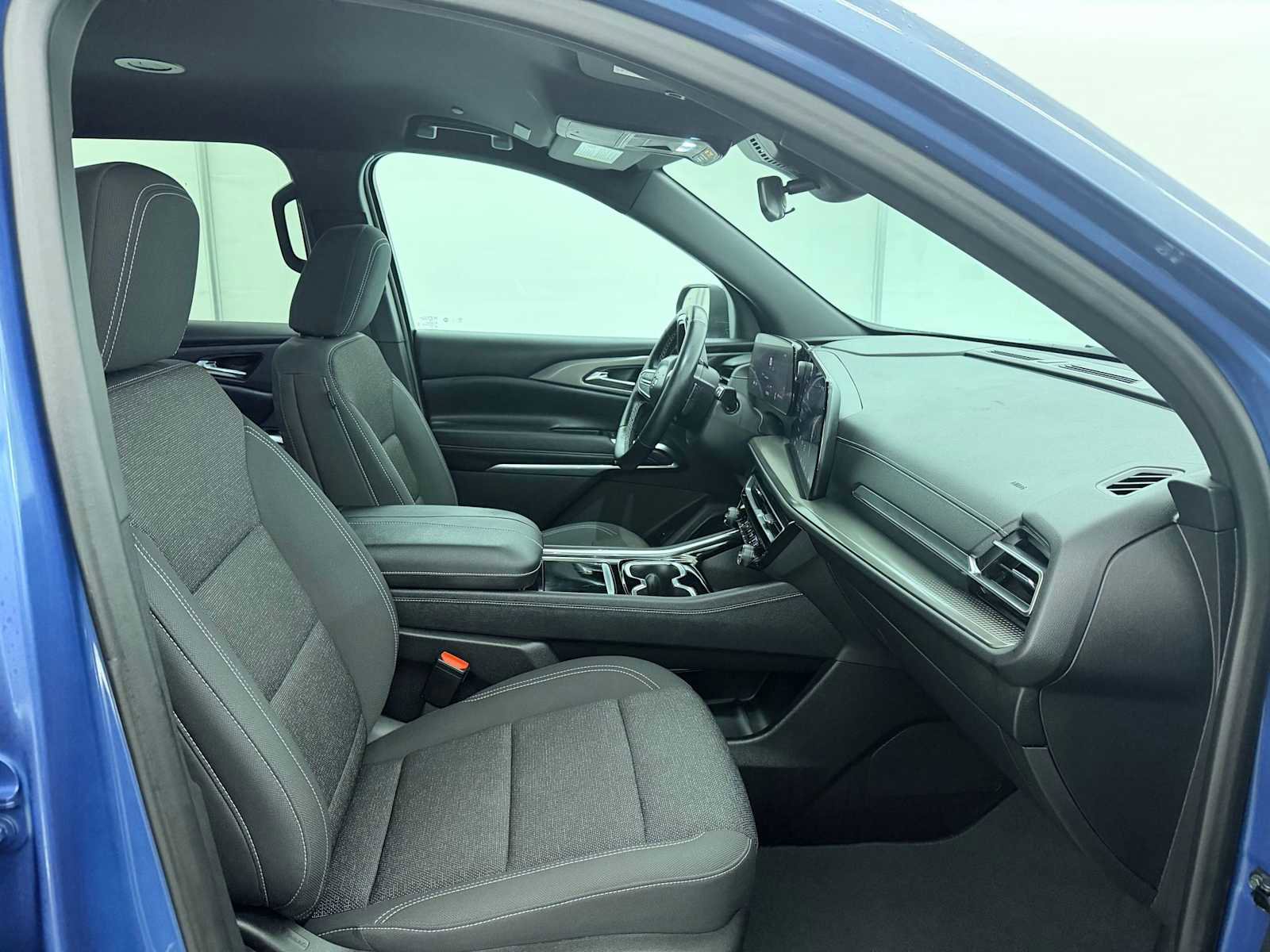 Used 2024 Chevrolet Traverse LS w/ Midnight/Sport Edition image 22