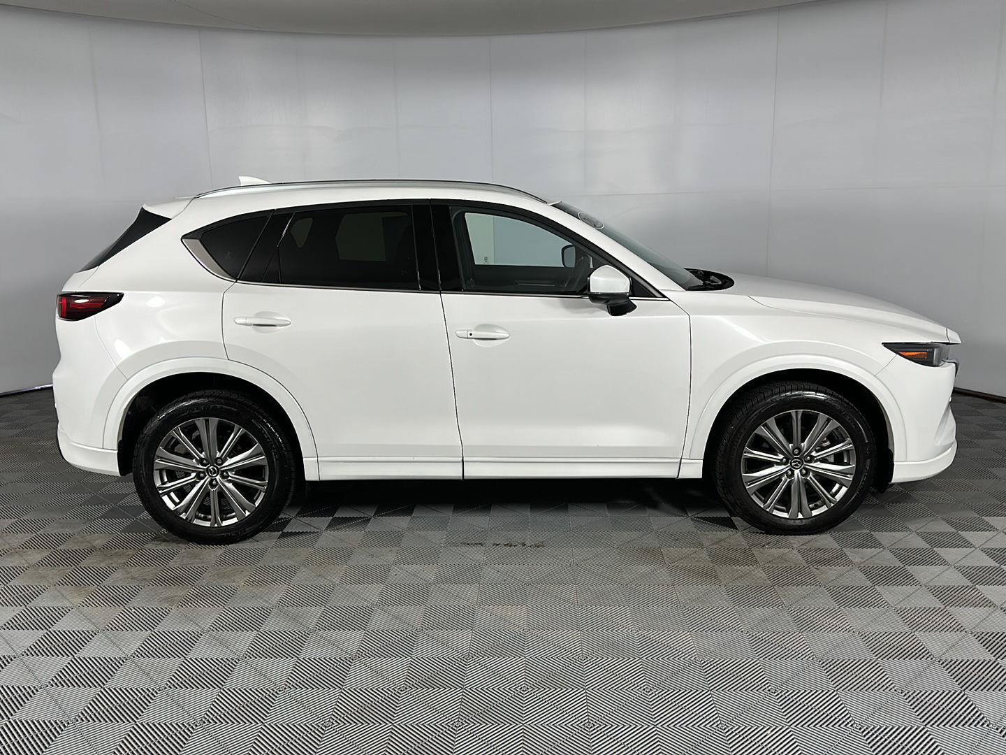Used 2023 MAZDA CX-5 Signature AWD/4WD image 31