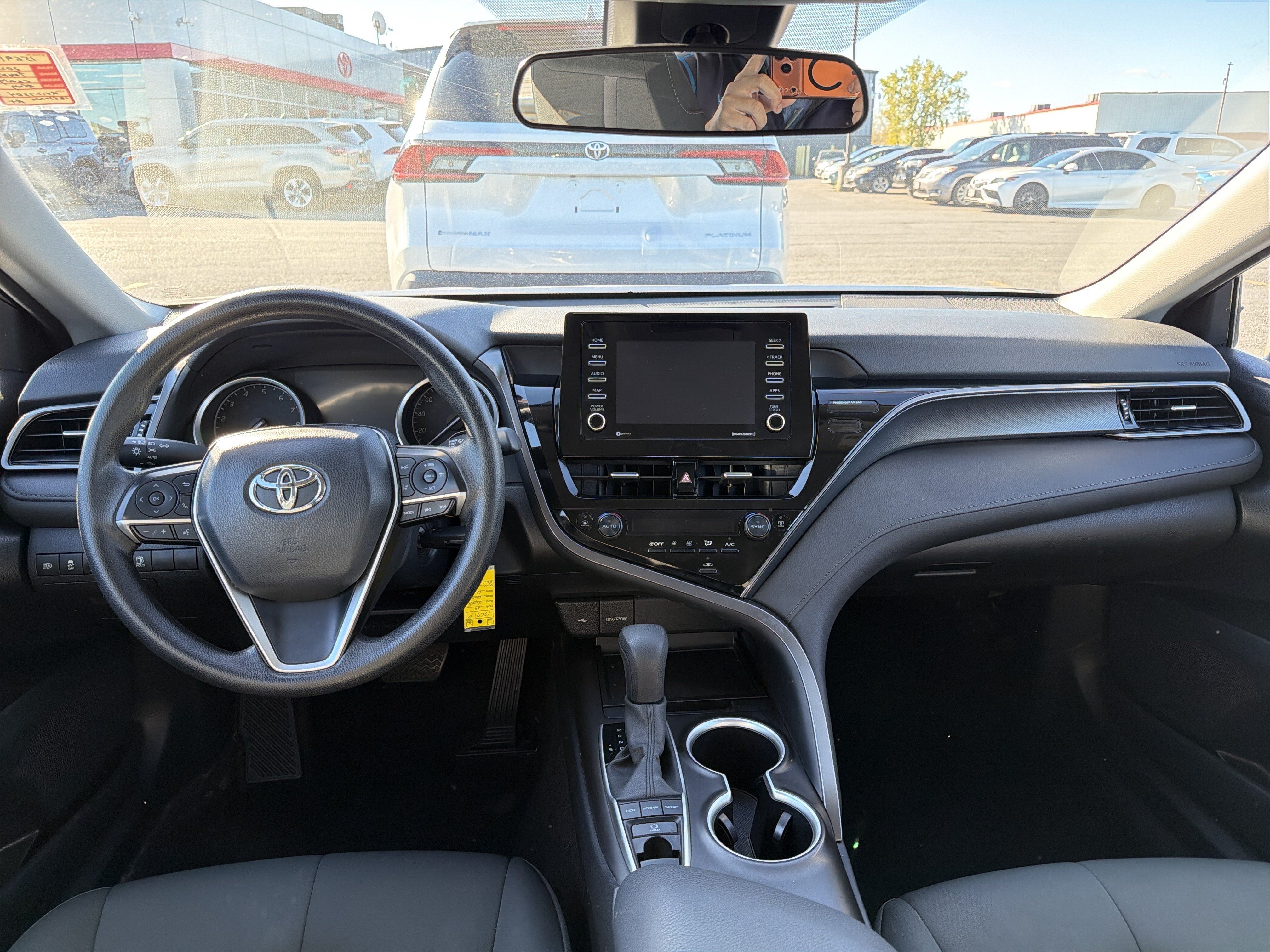 Used 2024 Toyota Camry LE AWD/4WD image 11
