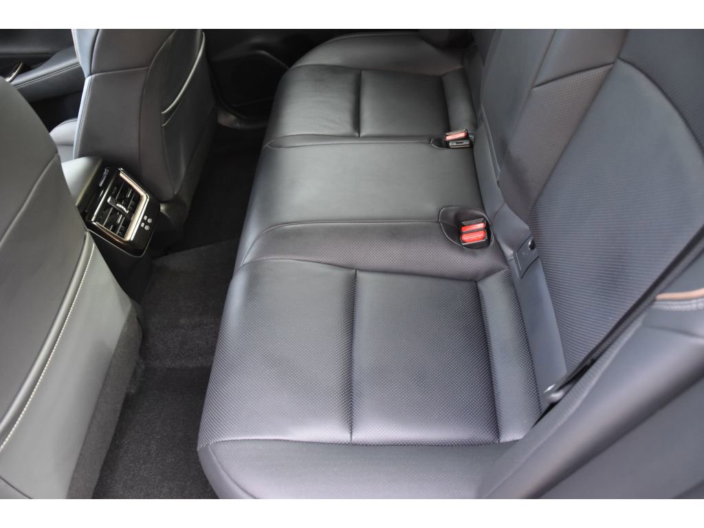 Used 2024 Toyota Crown Platinum image 14