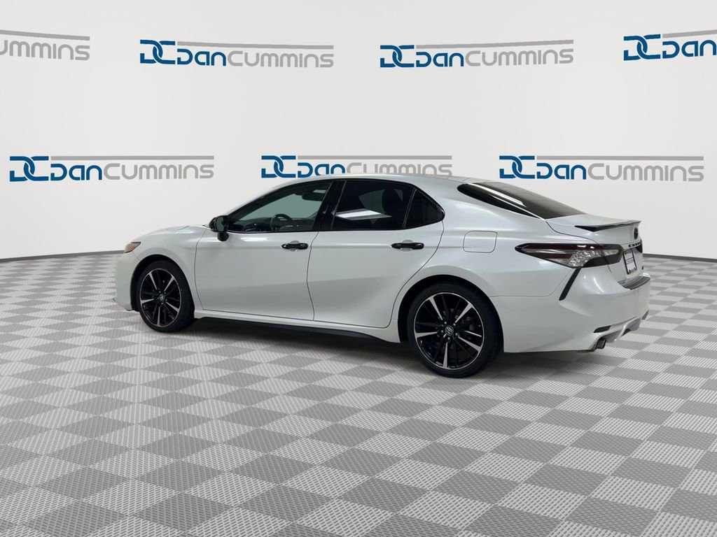 Used 2018 Toyota Camry XSE FWD image 6