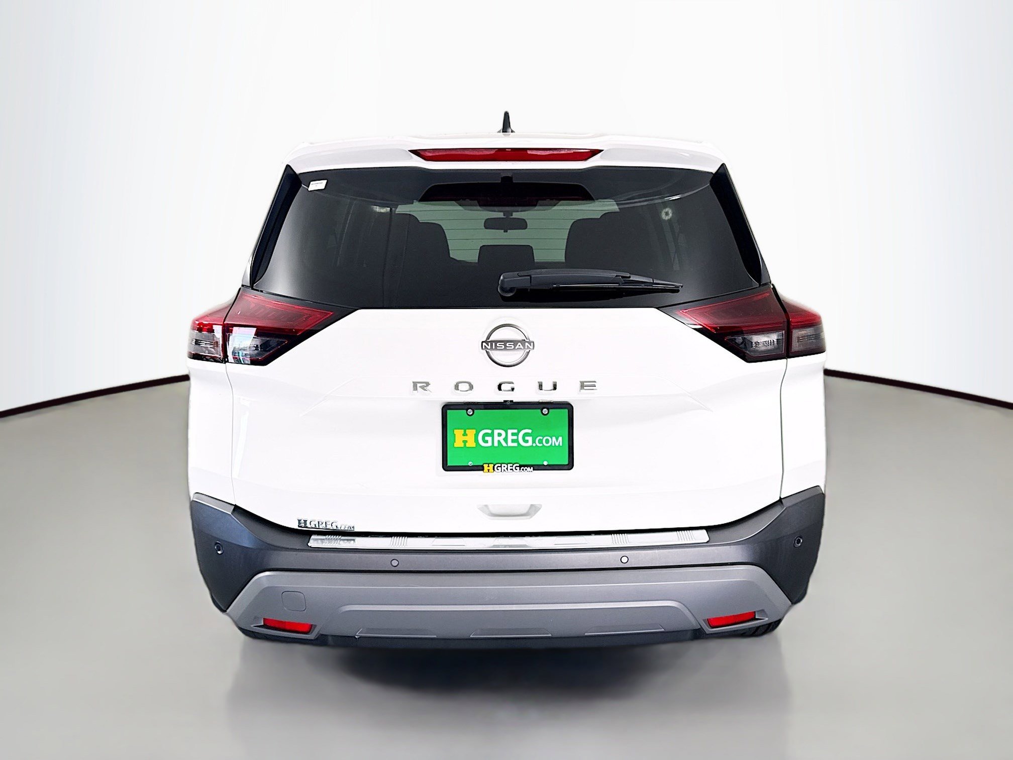 Used 2023 Nissan Rogue S image 8