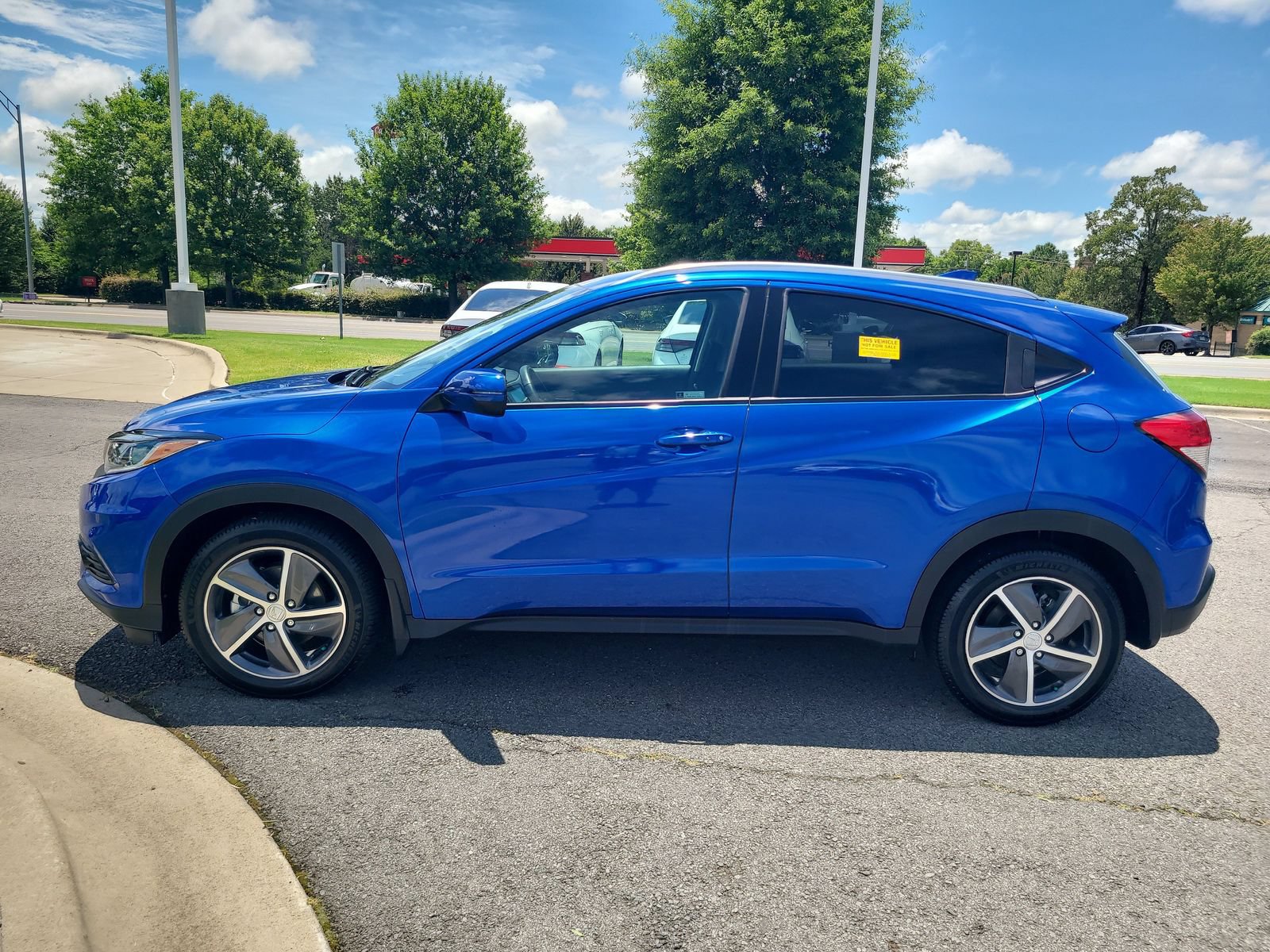 Certified 2021 Honda HR-V EX-L image 6
