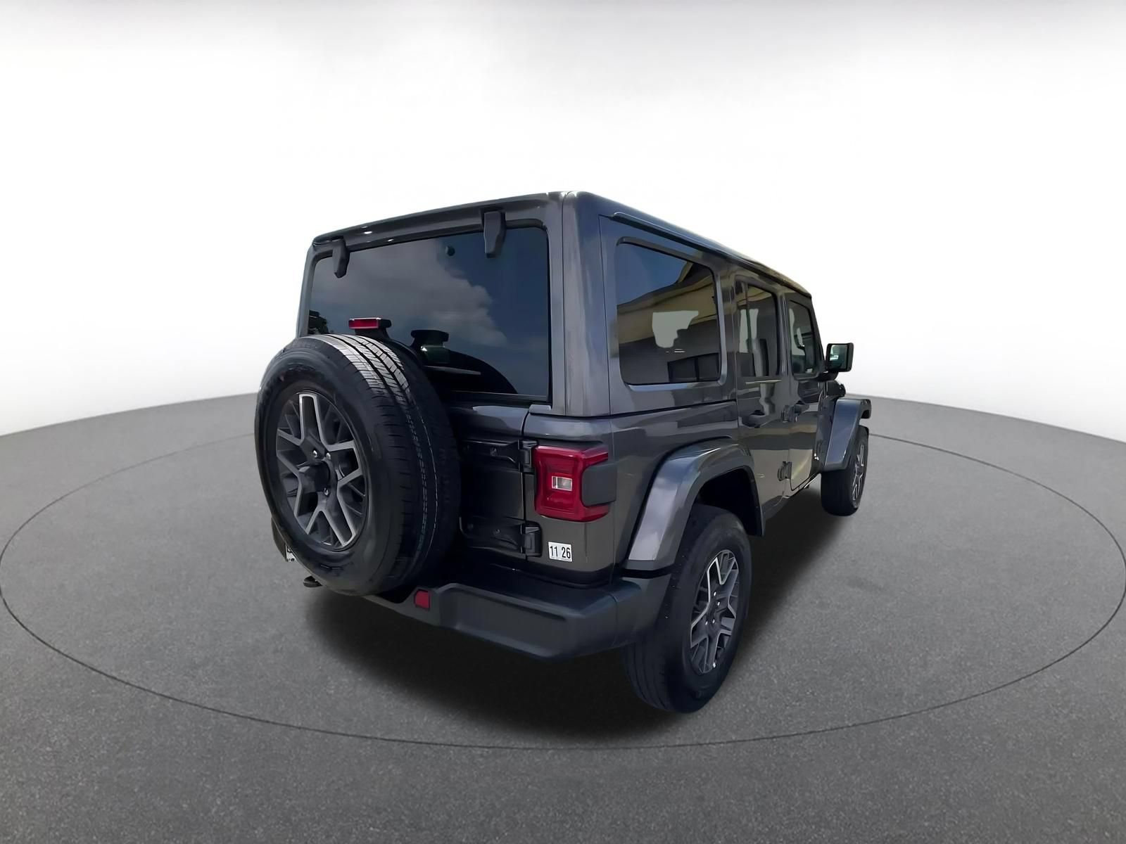 Used 2025 Jeep Wrangler Unlimited Sahara AWD/4WD image 12