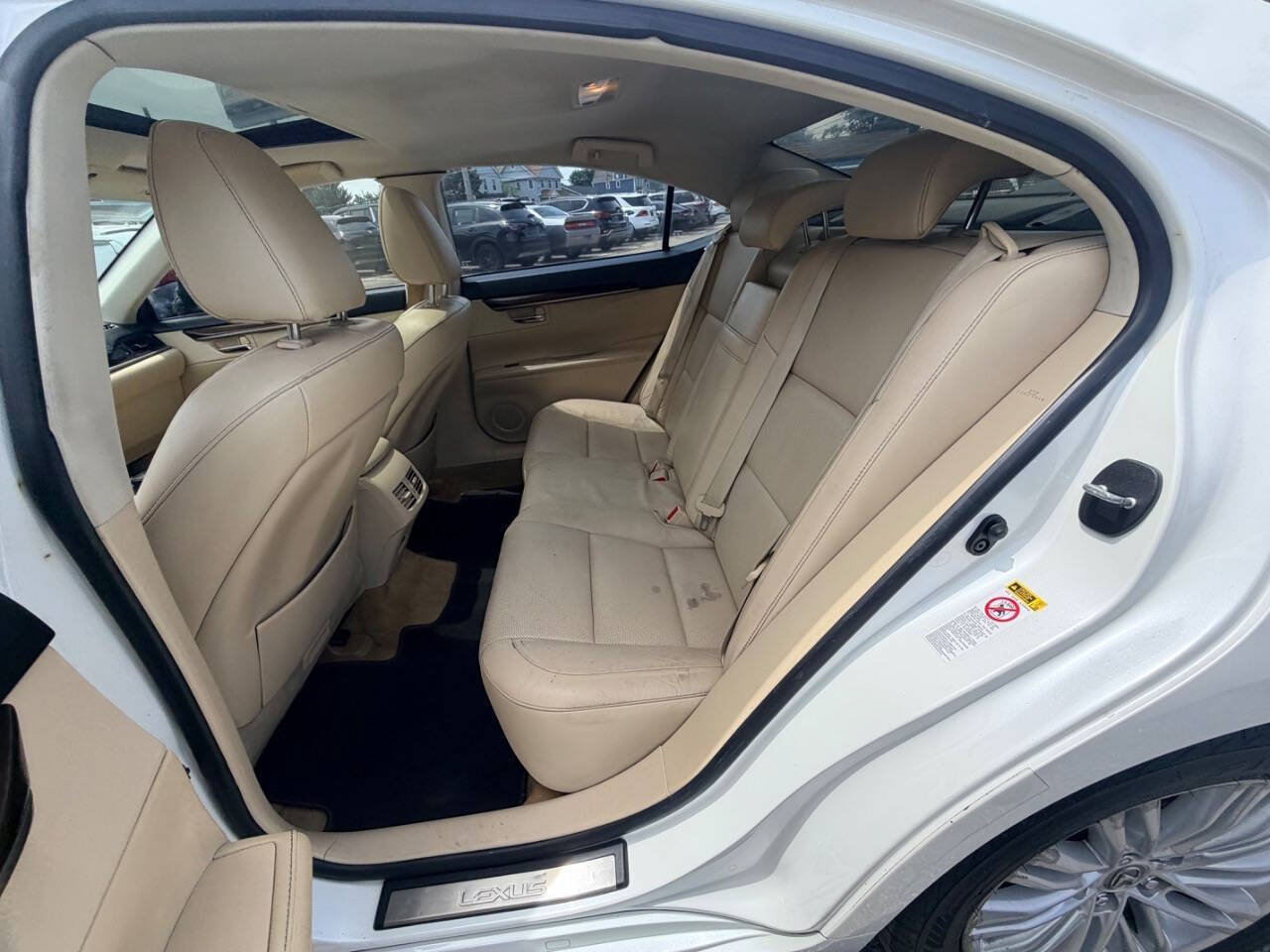 Used 2014 Lexus ES 350 w/ Luxury Package FWD image 31