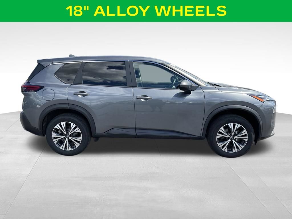 Used 2022 Nissan Rogue SV AWD/4WD image 4