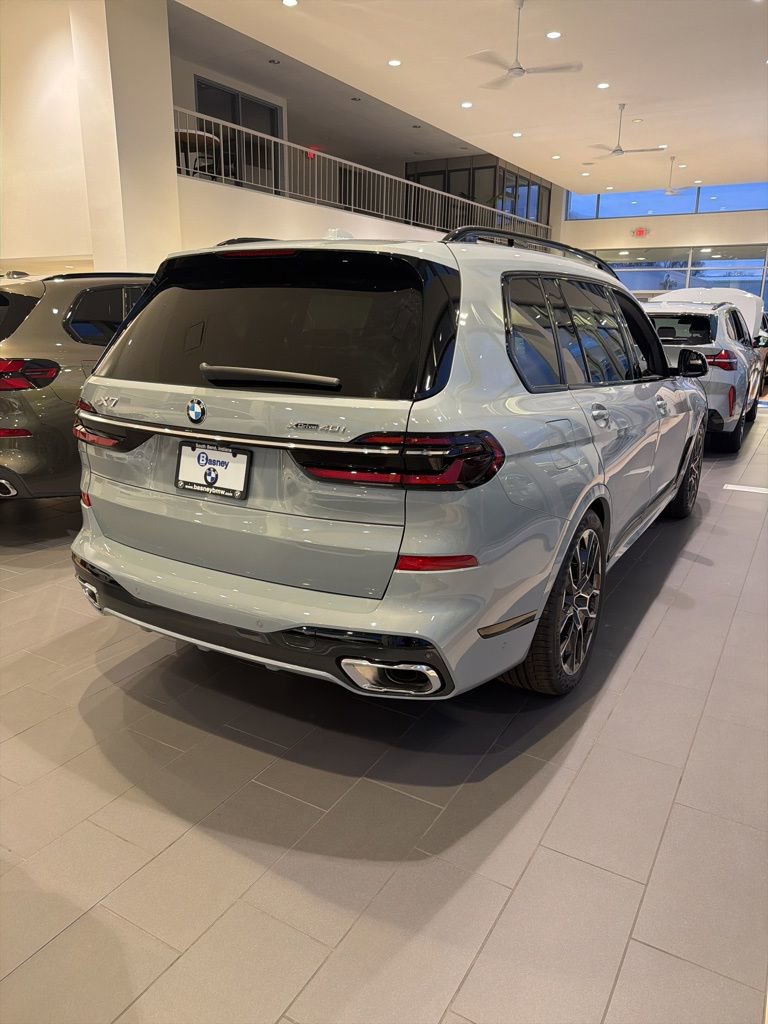 New 2026 BMW X7 xDrive40i w/ M Sport Package image 4