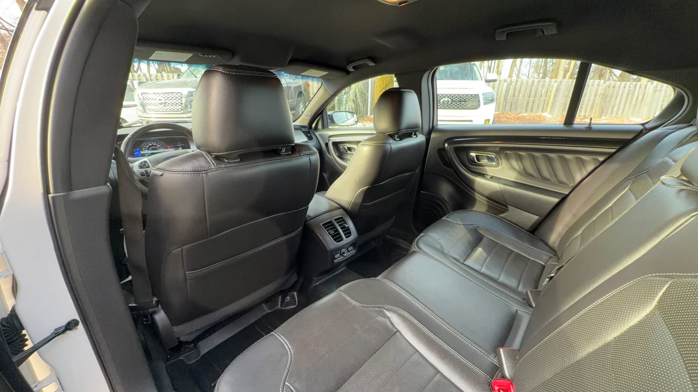 Used 2013 Ford Taurus SHO image 13