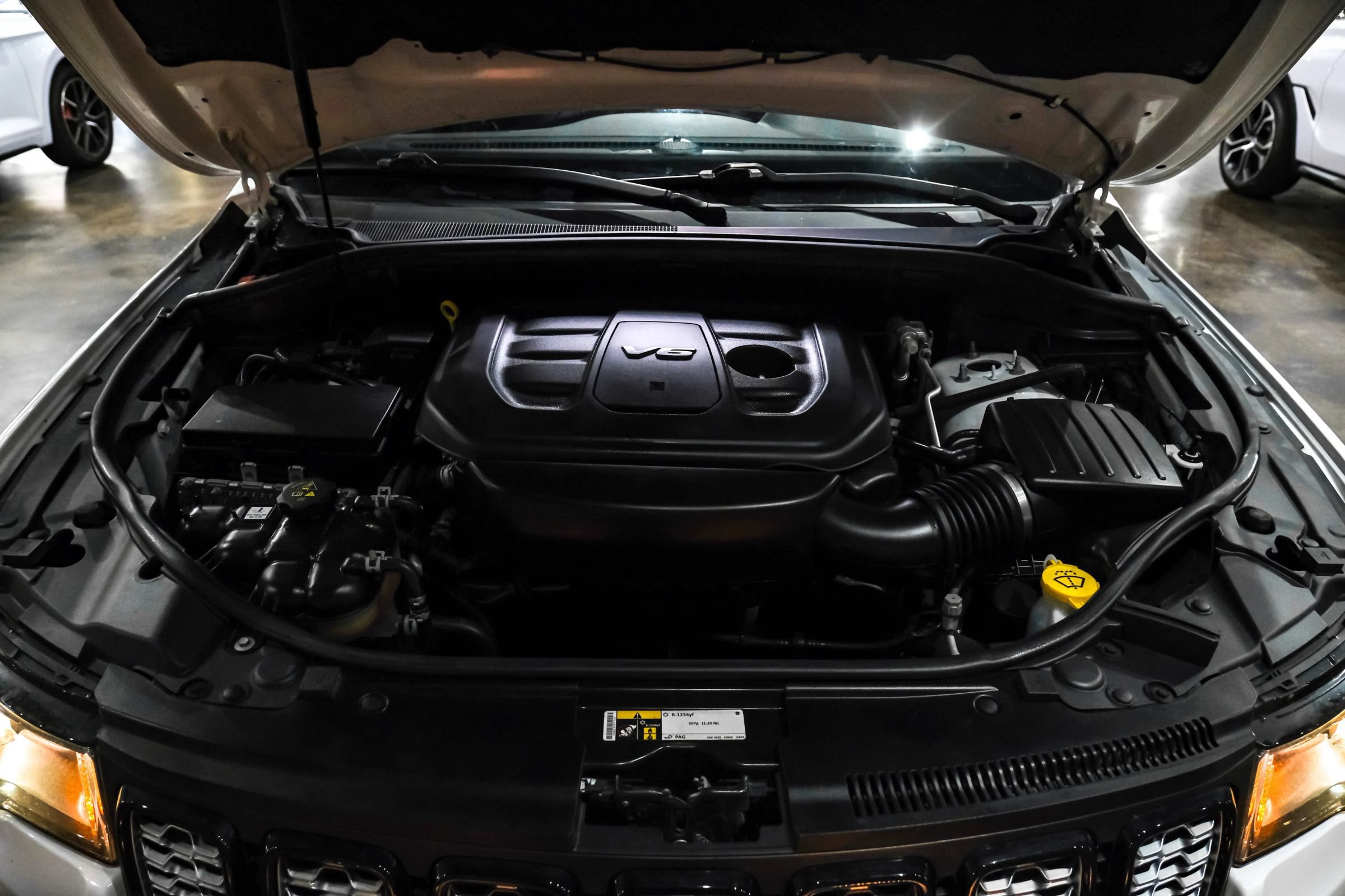 Used 2018 Jeep Grand Cherokee Altitude AWD/4WD image 48