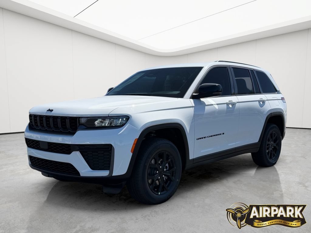 New 2026 Jeep Grand Cherokee Altitude RWD image 8