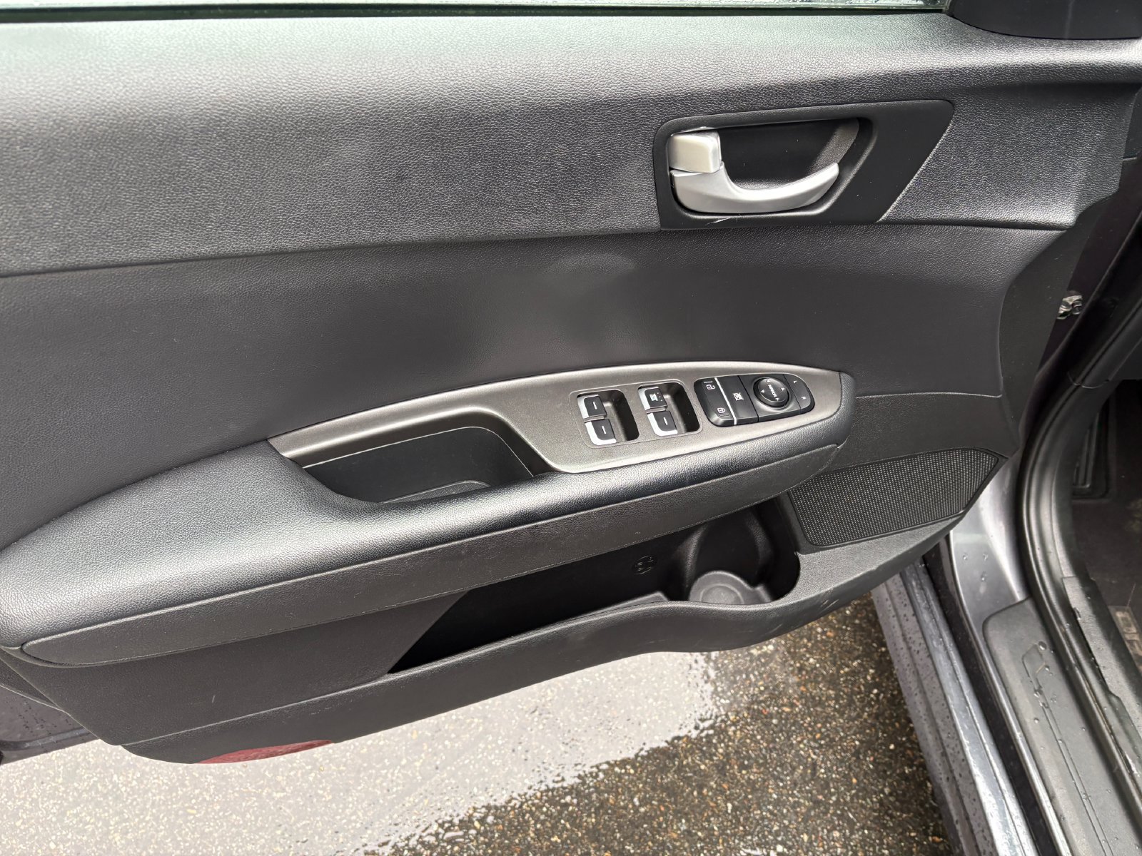 Used 2018 Kia Optima S w/ Panoramic Sunroof Package FWD image 14