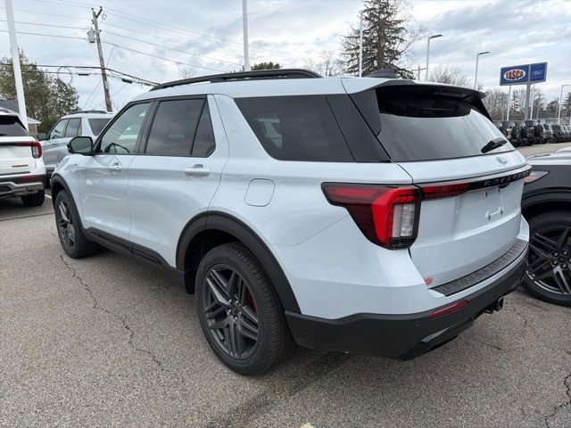 New 2026 Ford Explorer ST-Line image 5