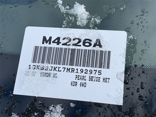 Used 2021 GMC Yukon XL Denali w/ Denali Premium Package image 39