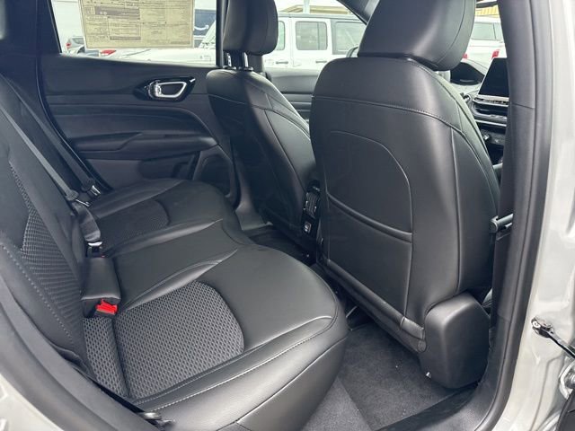 New 2026 Jeep Compass Latitude AWD/4WD image 12
