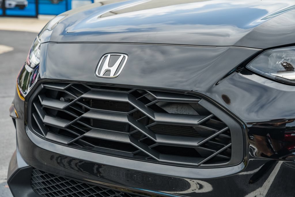 Used 2025 Honda HR-V Sport image 11