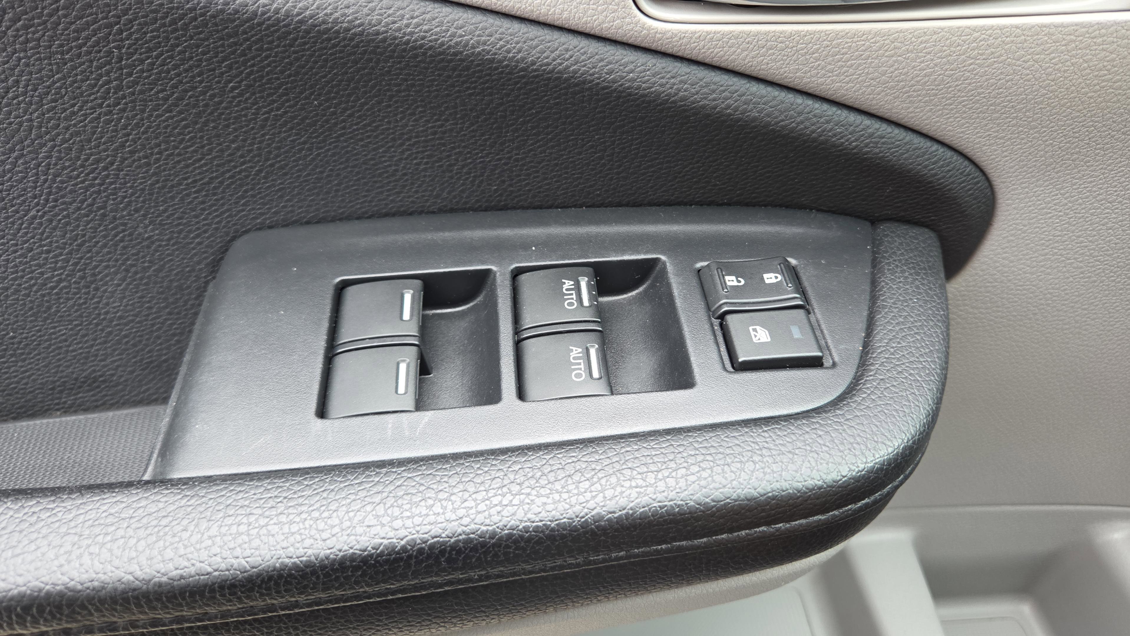Used 2016 Honda Pilot EX-L image 40