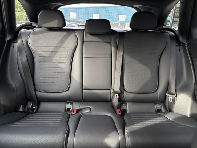 Used 2025 Mercedes-Benz GLC 300 4MATIC image 51