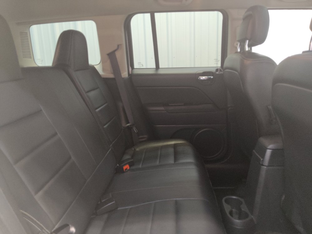 Used 2017 Jeep Patriot High Altitude AWD/4WD image 19