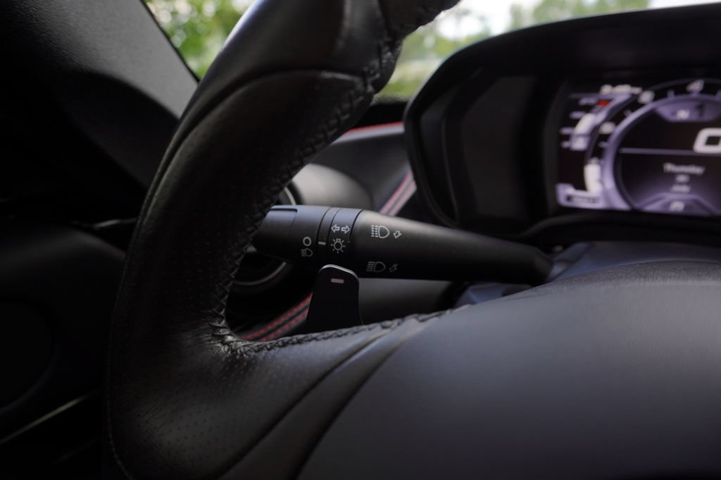 Used 2019 Alfa Romeo 4C Spider RWD image 56